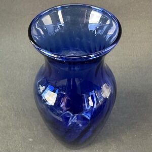 Indiana Glass 7 1/4" Cobalt Blue Swirled Glass Vase, Vintage